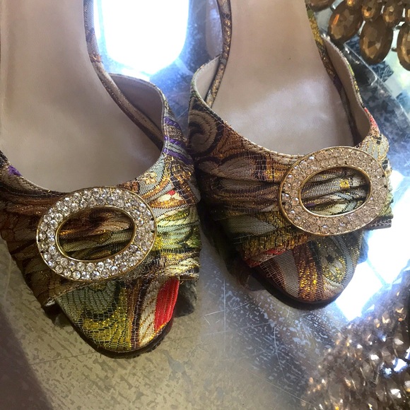 Pelle Moda Crystal Rhinestone Gold Heels Shoes 8M - Picture 7 of 7